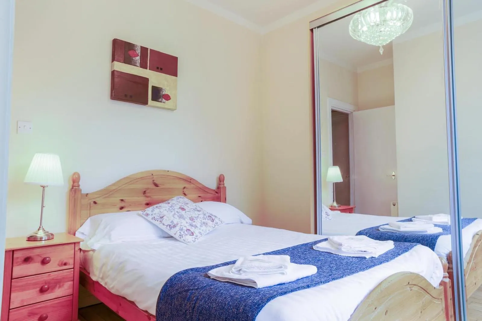Apartment Royal Mile Escape - Five Bedrooms Edinburgh